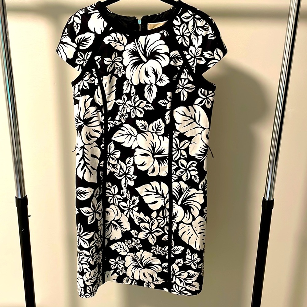 NWT MICHAEL by Michael Kors tropical print dress! Size 10